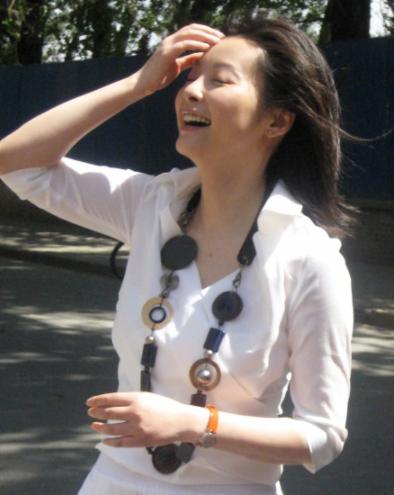 身价300亿富商徐威，宠袁立12年，为何转身迎娶奥运冠军张怡宁？