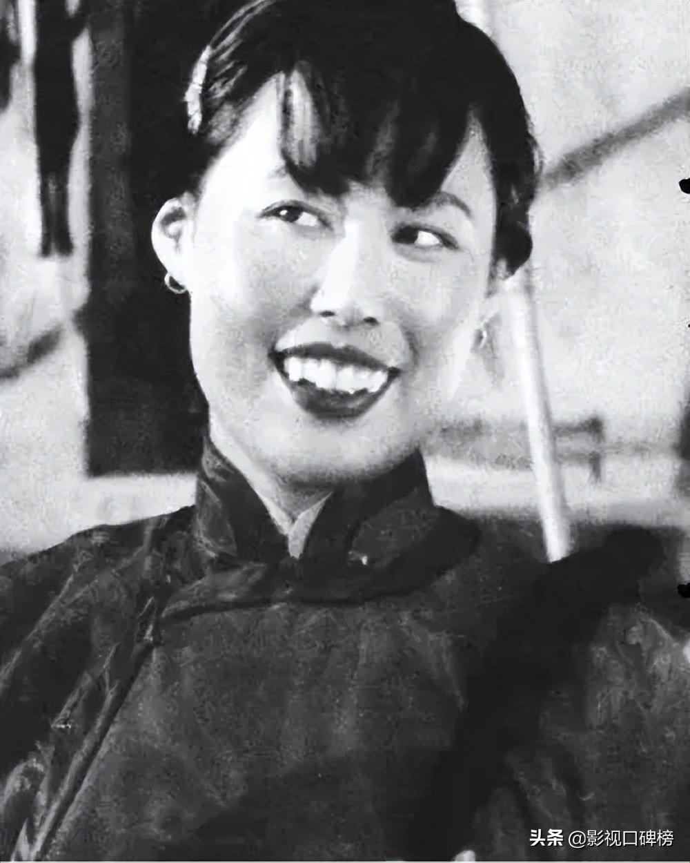 羊胎素事件不算大，斯琴高娃恐怕最后悔的就是认识袁立