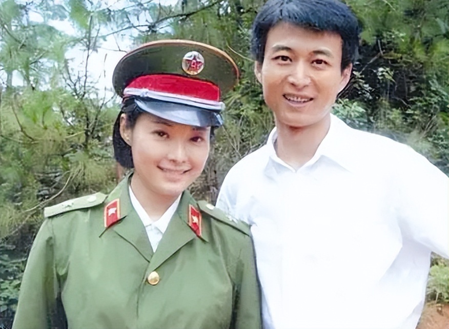 身价300亿富商徐威，宠袁立12年，为何转身迎娶奥运冠军张怡宁？