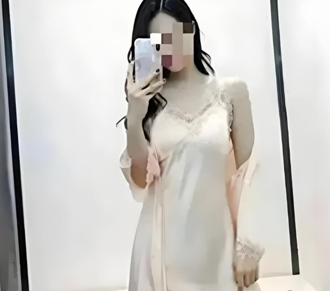 中学校长出轨人妻,半年开房40次!大尺度聊天记录流出,合照曝光