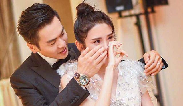 有种“整容”叫结婚3年，唐艺昕依然美丽动人，张若昀却判若两人