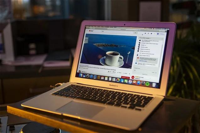 在家“翻墙”浏览色情网站，违法了吗？