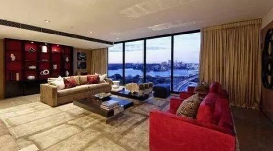 章泽天抛售9000万澳洲豪宅！其名下3套数亿别墅，最大有80多间房