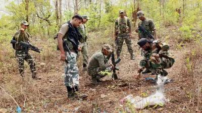 印度2000眼镜蛇特种部队,被400叛匪群殴3小时,战死22人