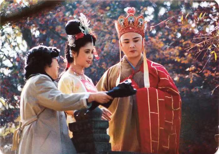 35年过去了，《西游记》三位唐僧演员的老年生活，差距也太大了吧