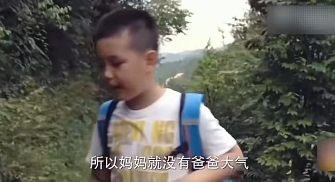 王艳19岁儿子越来越优秀了