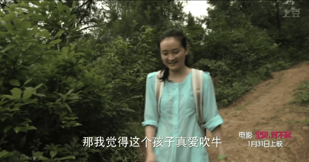 还记得王艳儿子“球球”王泓钦吗？颜值逆袭了？