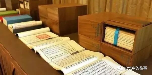 【今日七夕】七月七日七夕情,祝福送给天下人,年年岁岁手相牵,朝朝暮暮共白头!