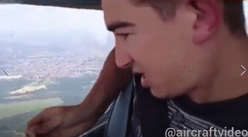 机长大大，请勿高空拍照！