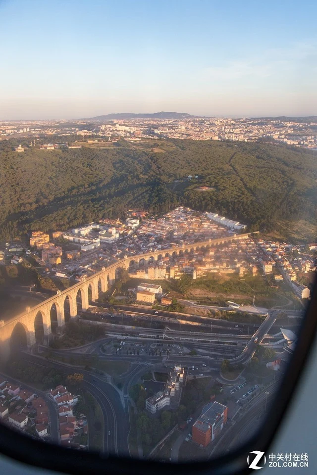 丢掉无人机!教你如何在飞机上拍风光