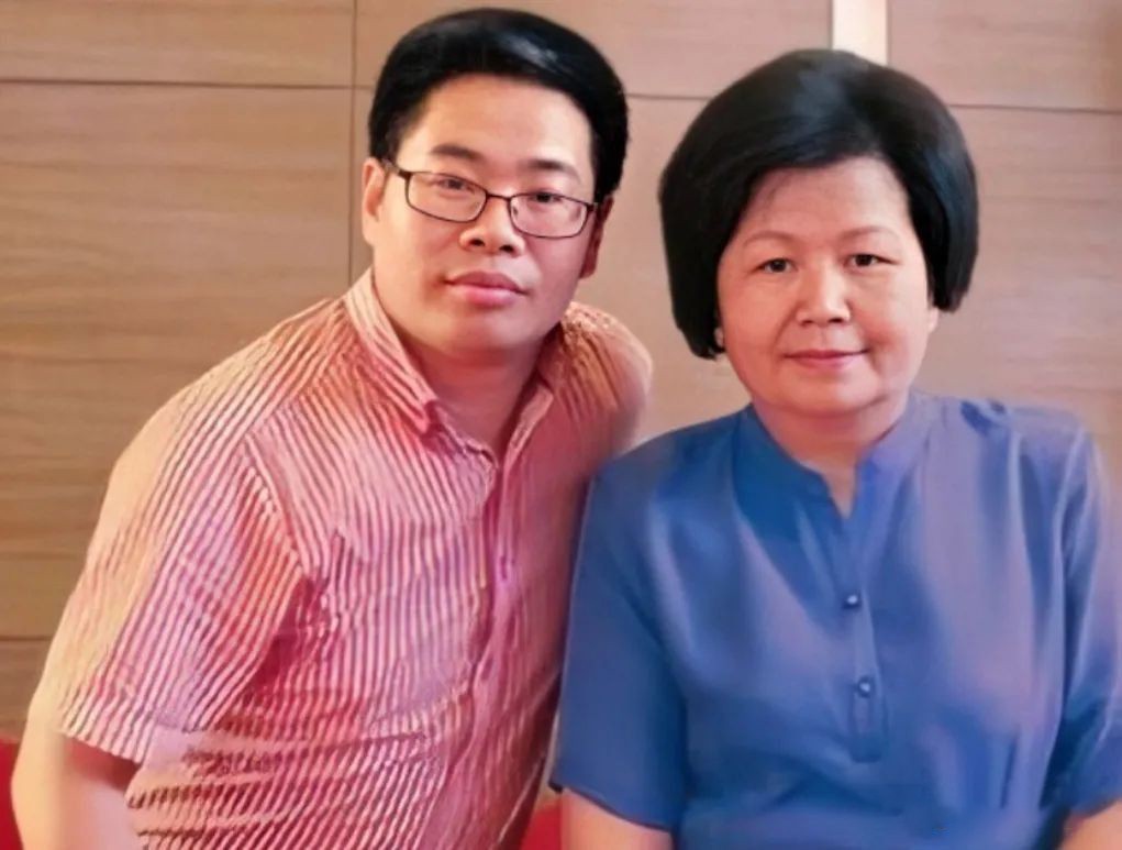 与丈夫相守48年，搭档罗京去世后自请离职，邢质斌如今怎样了？