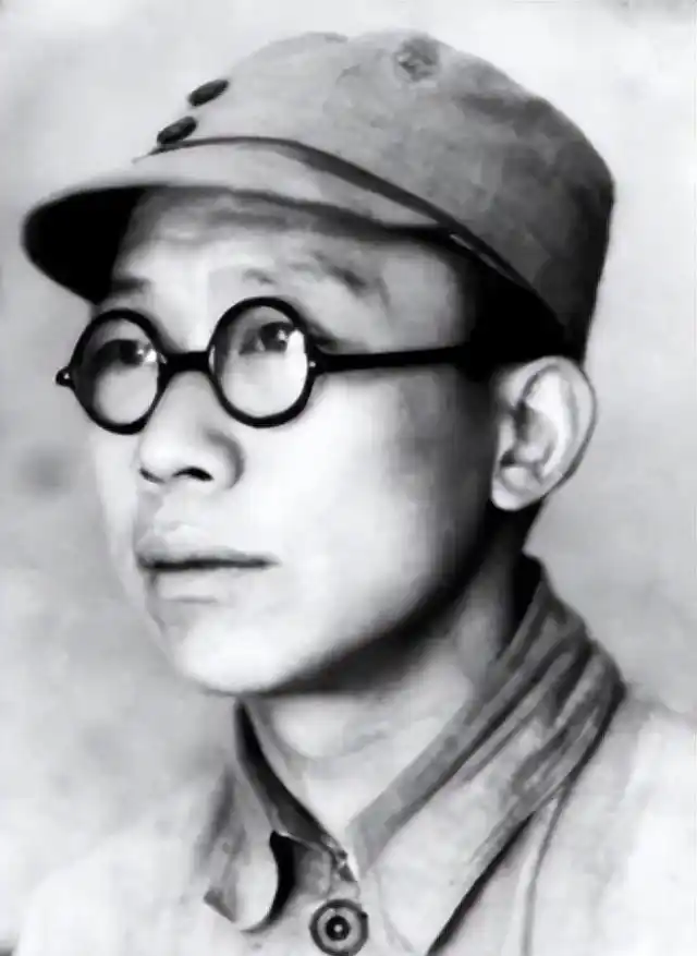 他曾担任副总理，60岁被撤职，69岁被永远开除党籍，73岁恢复名誉