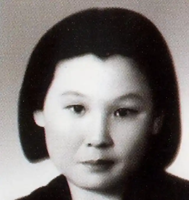 他曾担任副总理，60岁被撤职，69岁被永远开除党籍，73岁恢复名誉