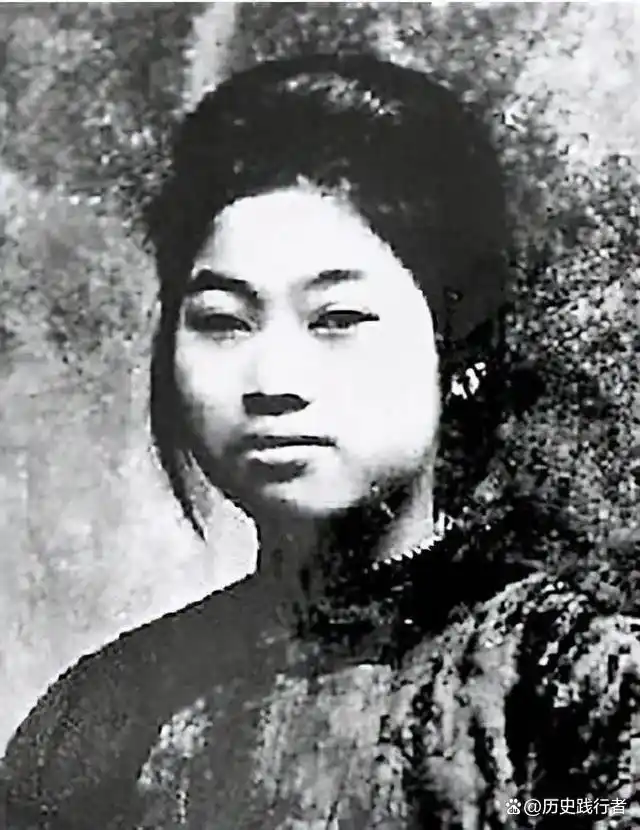 政治生涯的戏剧性转折：副总理被开除党籍，晚年为何能恢复名誉？