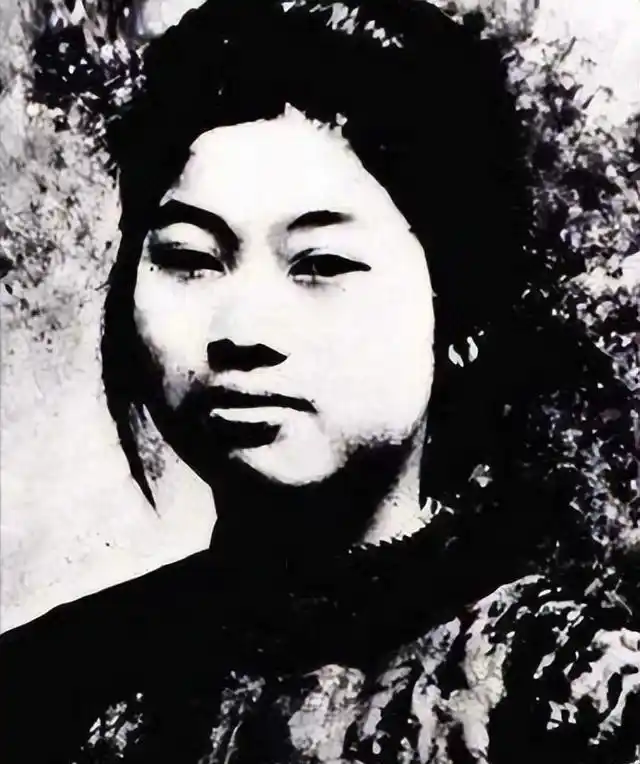 他曾是副总理，60岁被撤职，69岁被永远开除党籍，73岁才沉冤得雪