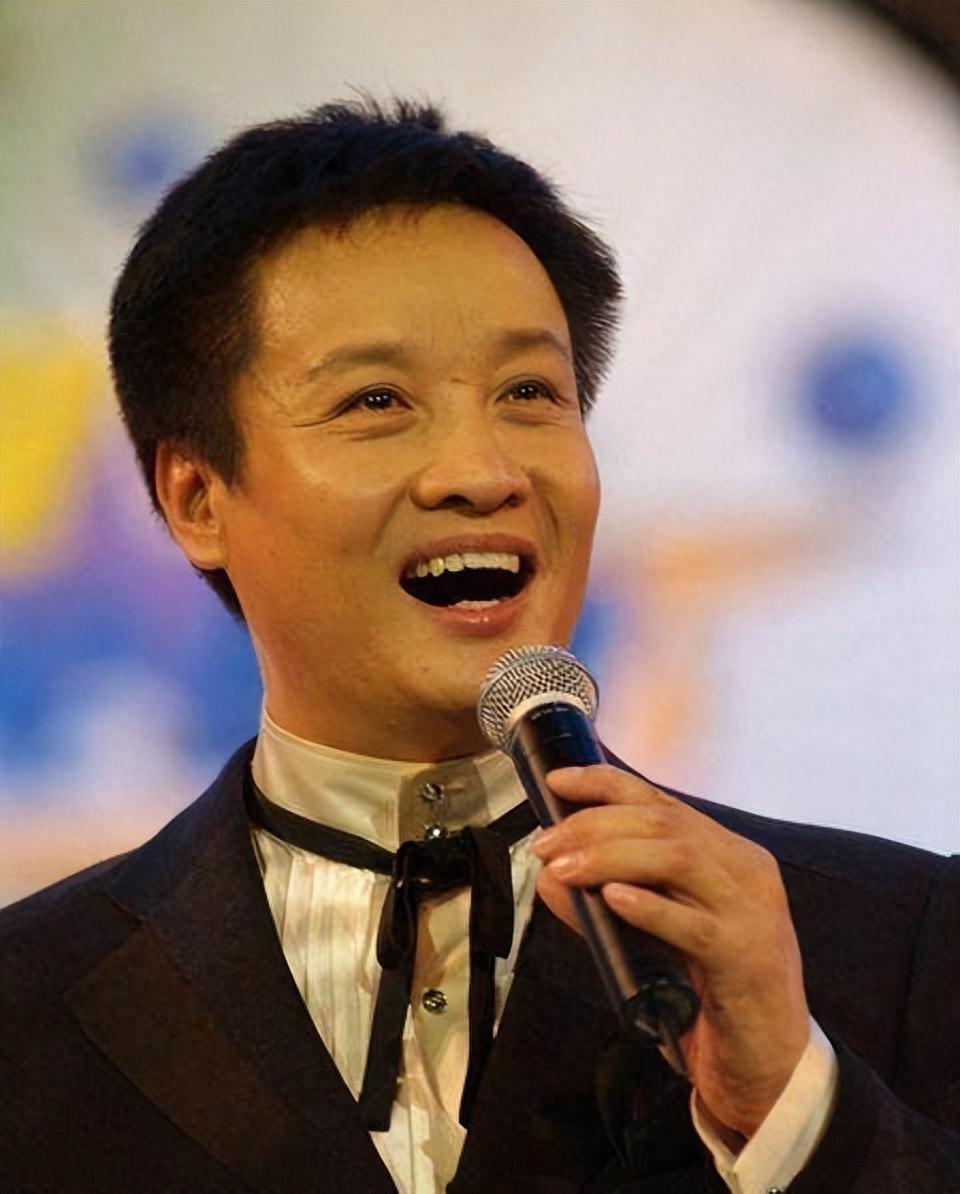 官媒亲自点名,68岁阎维文暴露真实处境,李双江一个字都没说错