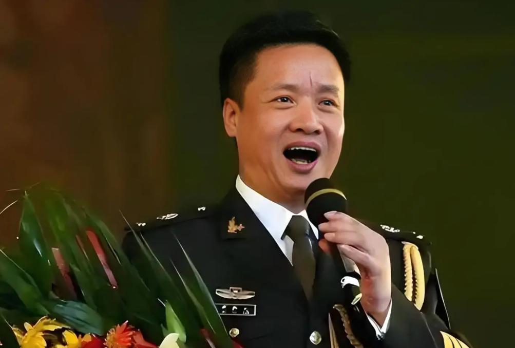 为艺术献身55年，陪妻子抗癌36年，67岁还在唱的阎维文是真男人