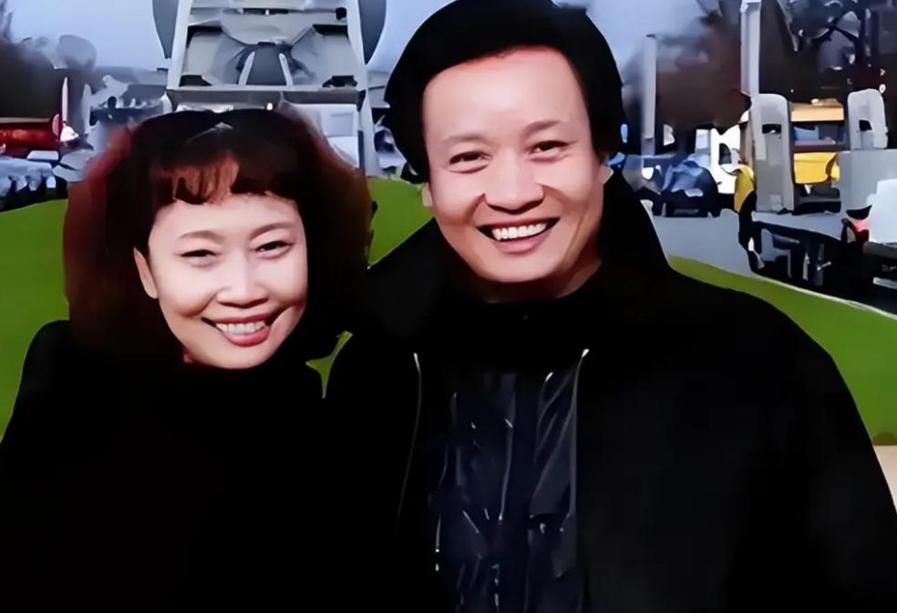 为艺术献身55年，陪妻子抗癌36年，67岁还在唱的阎维文是真男人
