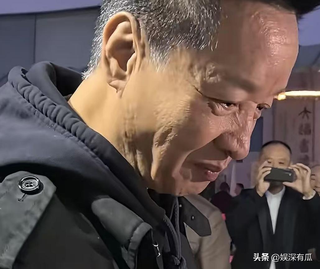 “人民歌唱家”阎维文：对爱妻一见钟情，陪妻子抗癌36年不离不弃