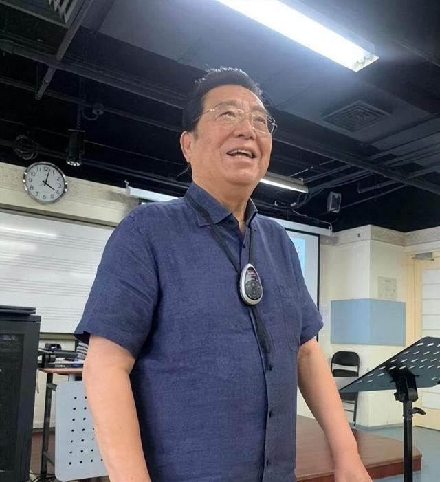 人民日报亲自点名，阎维文真实处境暴露，李双江一个字都没说错