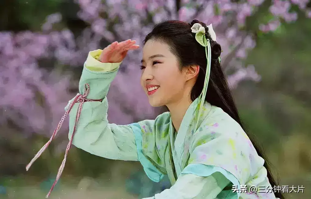 过了二十年，《仙剑》胡歌刘亦菲仍占据顶峰，难怪人人都想拍仙侠