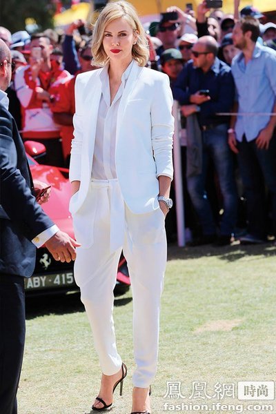 《名利场》最佳着装榜单上的唯一亚洲面孔 是范冰冰！