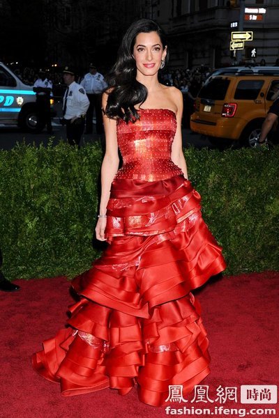 《名利场》最佳着装榜单上的唯一亚洲面孔 是范冰冰！