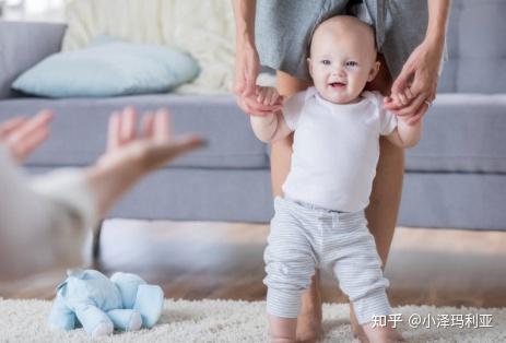 婴幼儿早教游戏有哪些？在家怎么给孩子做早教？超详细的0-3岁婴幼儿早教游戏，建议收藏备用（0~1岁）