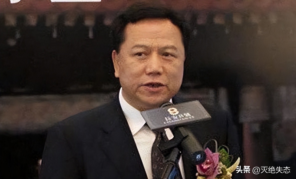 丈夫王志才失联7年，王艳丢失的面子，这次竟被19岁儿子找了回来