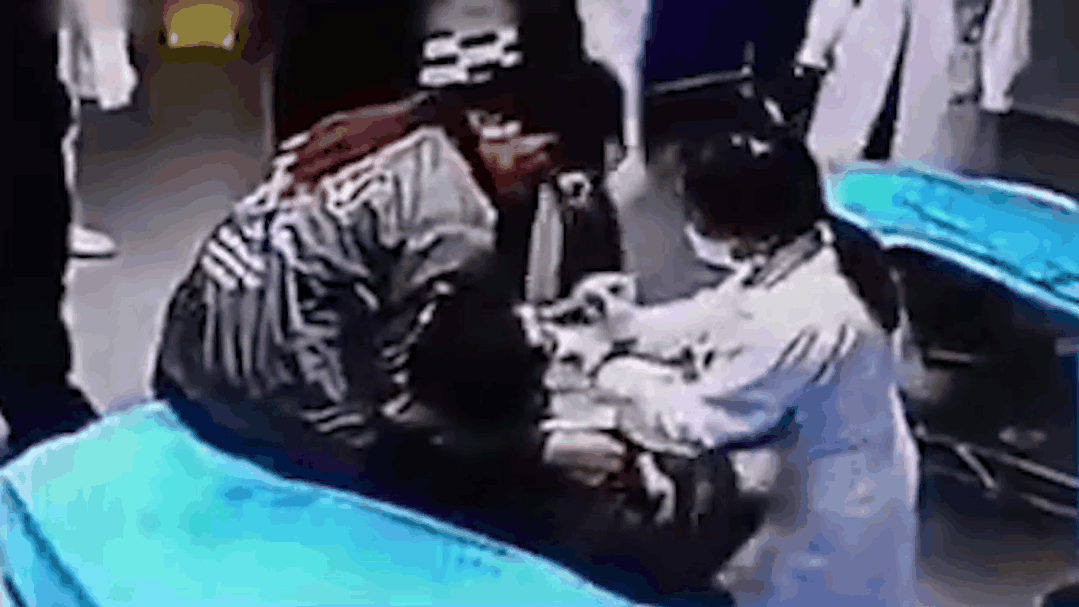 怒！18岁女护士遭猥亵，患者称“我只是一时起了色心才...”