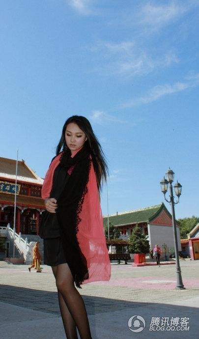中外美女教师性感大PK:你最想上谁的课?