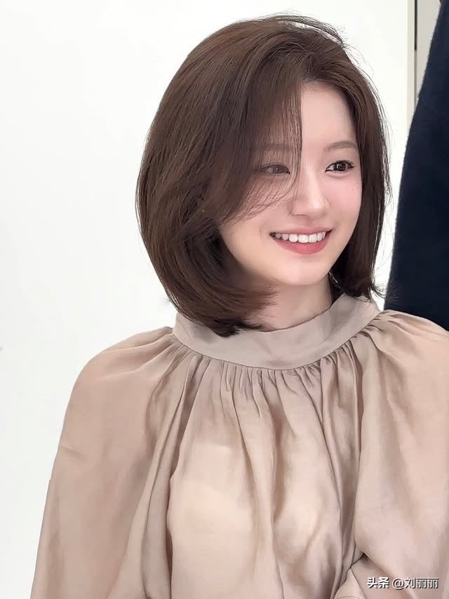 2025韩系短发封神指南|精灵短发层次波波头,选对秒变氛围感美女