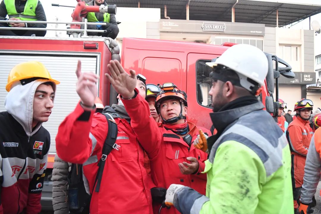 媒体聚焦丨北京市消防救援总队特勤支队：看见“全能”消防员