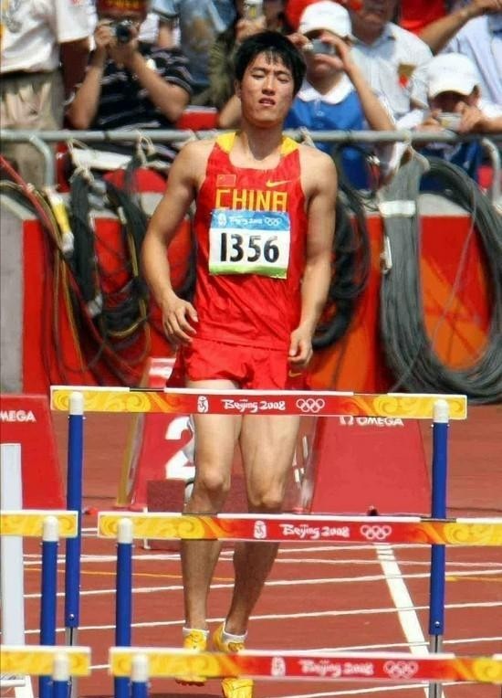 直到看见刘翔近况，我才终于明白，他和葛天离婚是多正确的选择