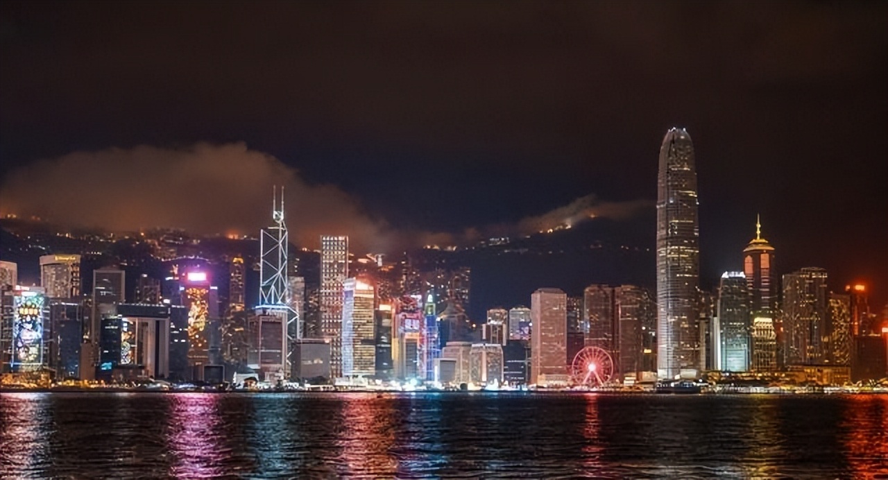 新加坡与香港曾经不分伯仲,如今谁的用电量更高?