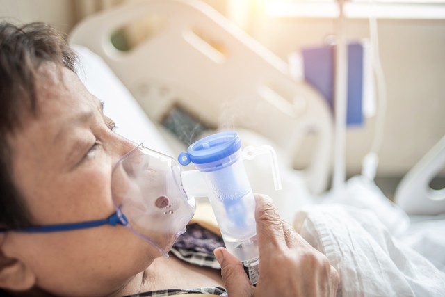 医生提醒:慢阻肺不管怎么治,最后都逃不过气短加重?