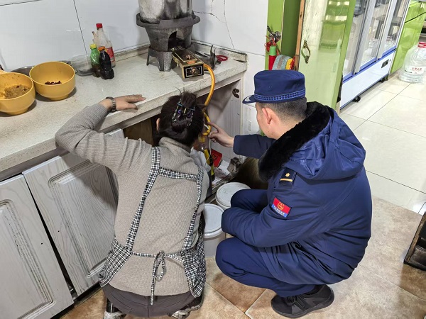 同德大队深入开展冬季火灾防控消防安全检查及宣传工作