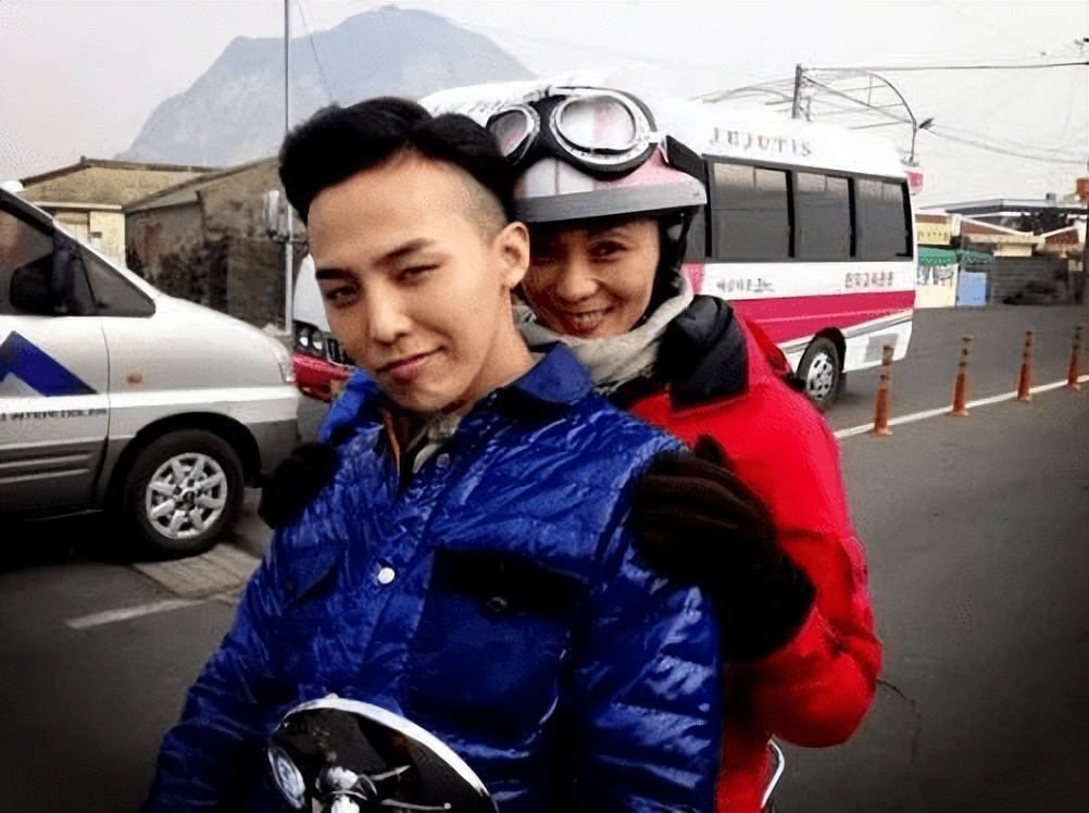 权志龙取关Jennie两人疑分手