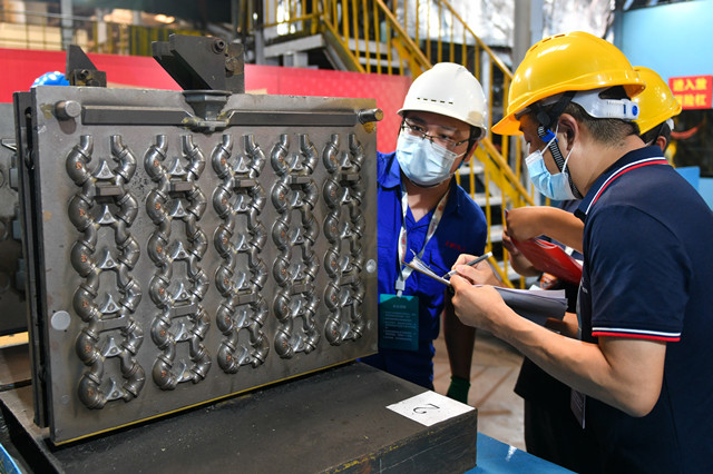 外眼看山东·央媒一周图片撷英丨烟台港原油管道复线(干线)启输