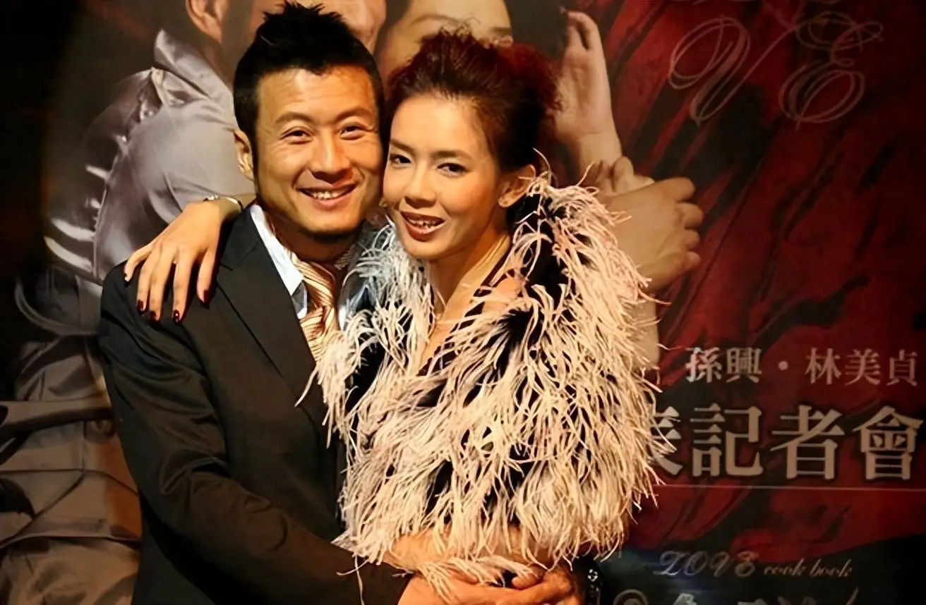 61岁孙兴官宣婚讯,与同居1月的前妻三度复合,富婆女友体面成全