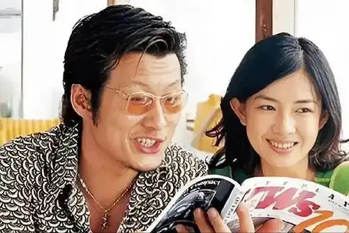 61岁孙兴官宣婚讯,与同居1月的前妻三度复合,富婆女友体面成全