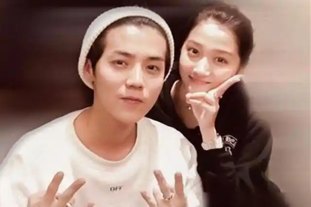 难怪大家说合影要远离鹿晗，本以为是玩笑话，看到照片就懂了！