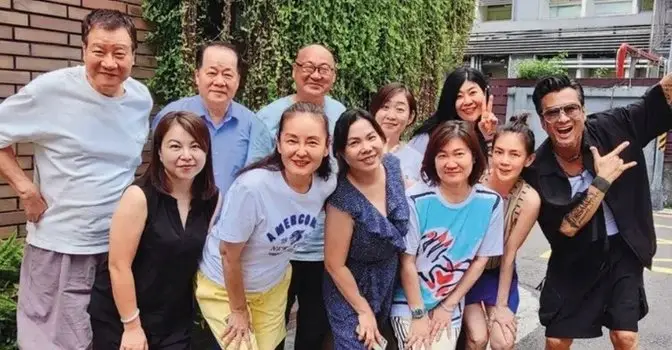 孙兴和前妻三度复合？61岁“老戏骨”的情感大戏，背后居然还有富婆成全！