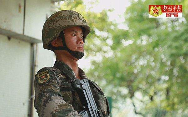 士兵与历史：香港回归20年，有我见证