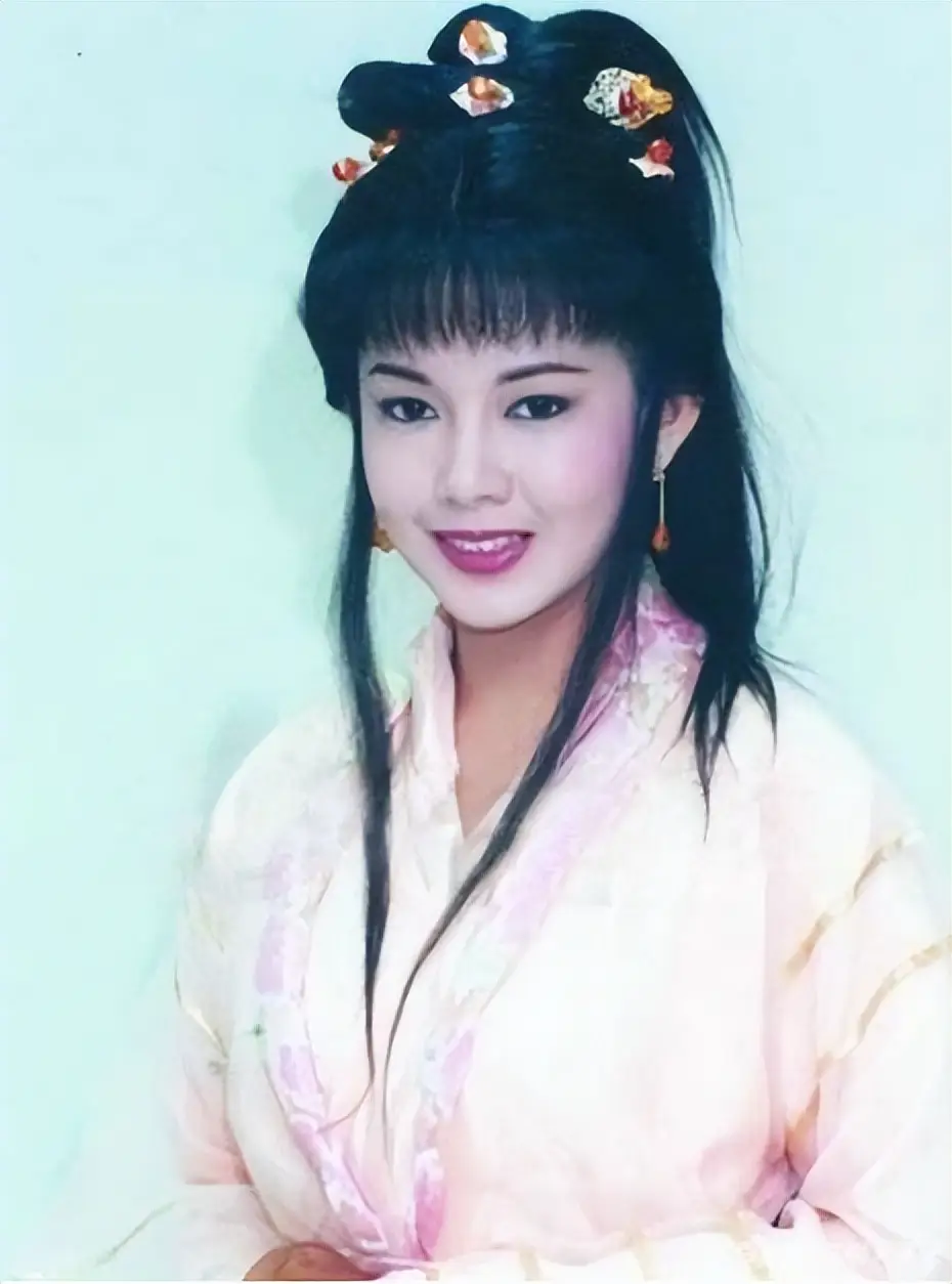 一婚娶女作家，二婚娶选美冠军，后出轨舞蹈演员，如今咋混成这了