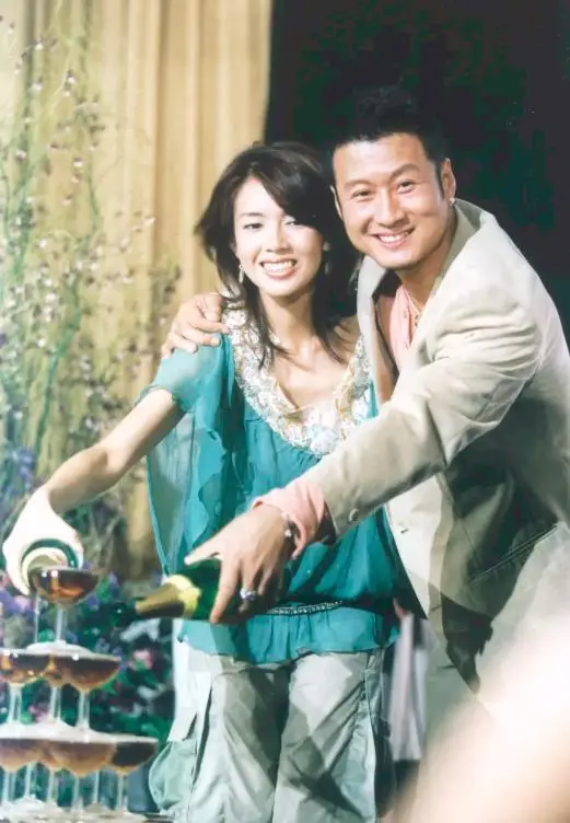 一婚娶女作家，二婚娶选美冠军，后出轨舞蹈演员，如今咋混成这了