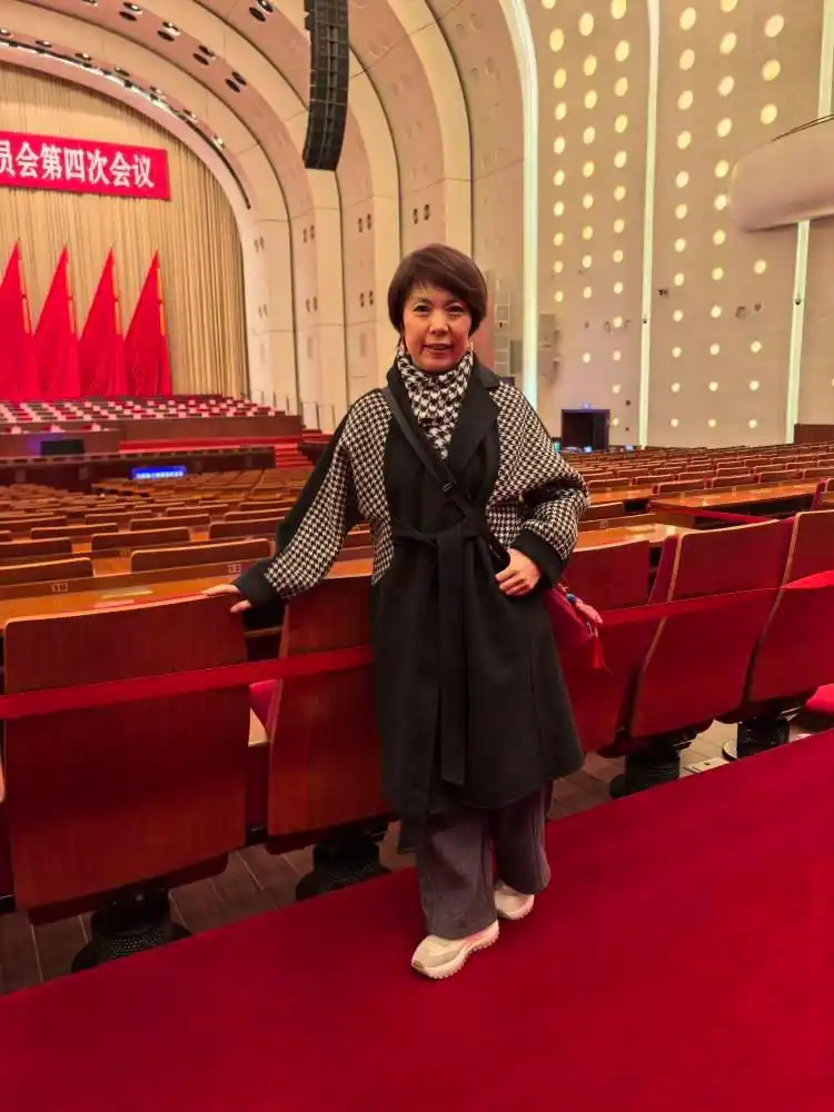 《全民阅读促进条例》施行，让书香浸润城市每一个角落，听听代表委员怎么说｜2026上海两会