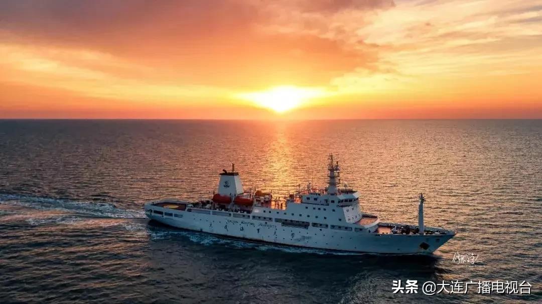 致敬青春大连！总有一种力量让我们泪流满面