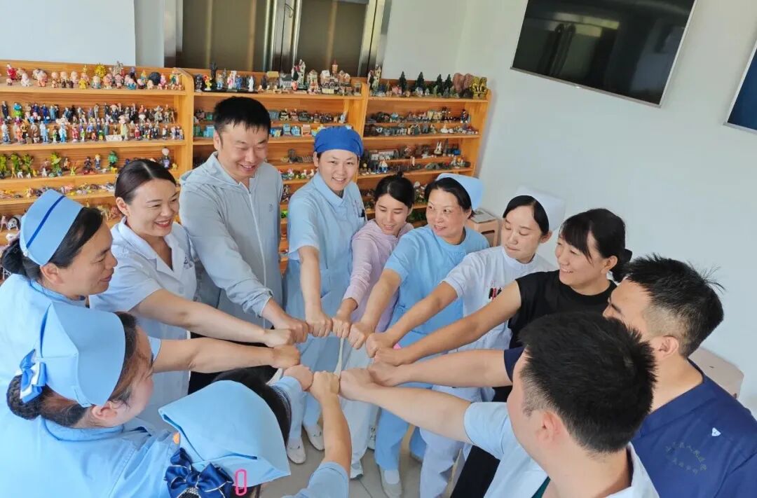 心灵减压，快乐同行——护理部联合心理门诊共同开展团体心理辅导活动