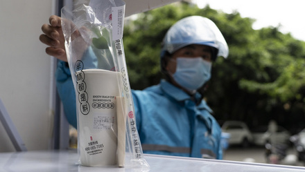 外卖到底赚不赚钱，五位餐馆老板向我们交了个底